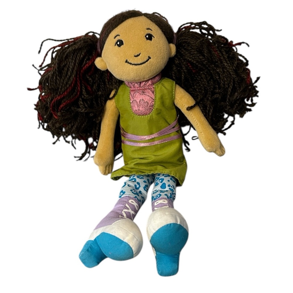 Manhattan toy groovy girl BINDI doll green dress 2003 retired cloth doll